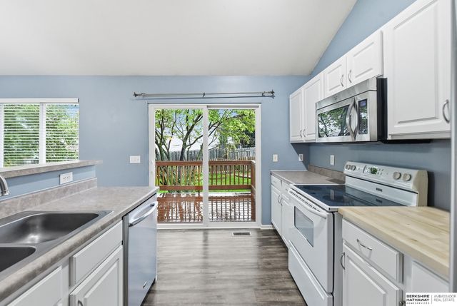 15440 Davidson Street, Bennington, NE 68007