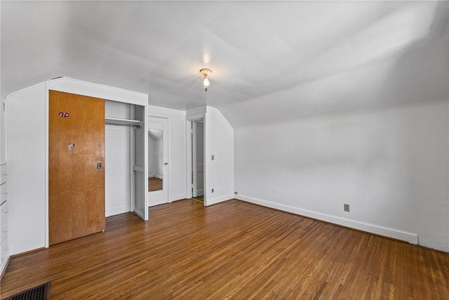 283 Stone Rd Road, Greece, NY 14616