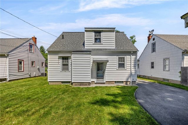 283 Stone Rd Road, Greece, NY 14616