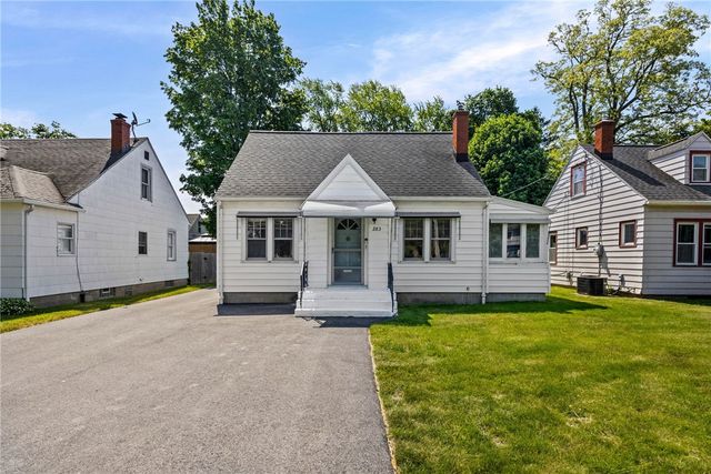 283 Stone Rd Road, Greece, NY 14616