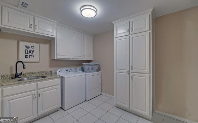 303 River Point Road, Martin, GA 30557