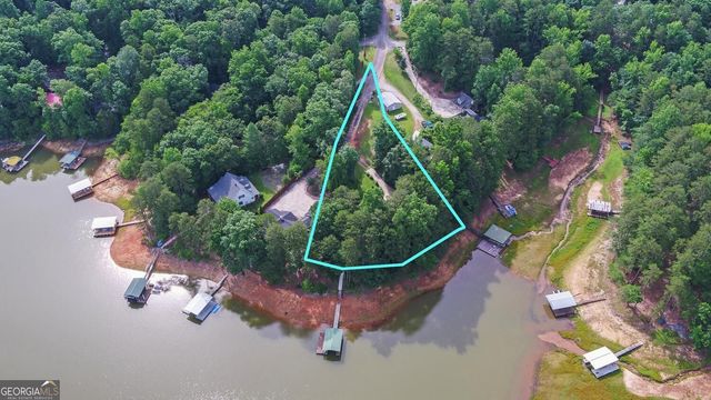 303 River Point Road, Martin, GA 30557