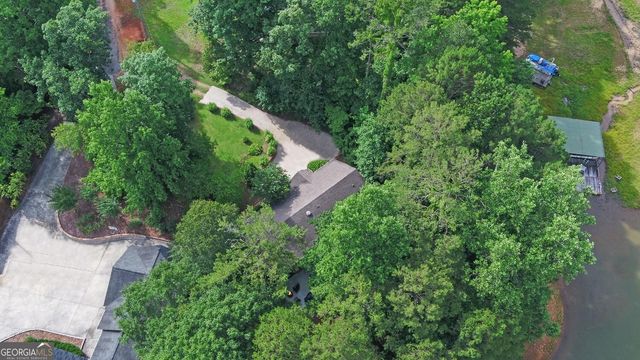 303 River Point Road, Martin, GA 30557