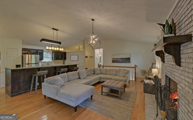 303 River Point Road, Martin, GA 30557