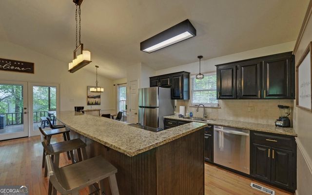 303 River Point Road, Martin, GA 30557