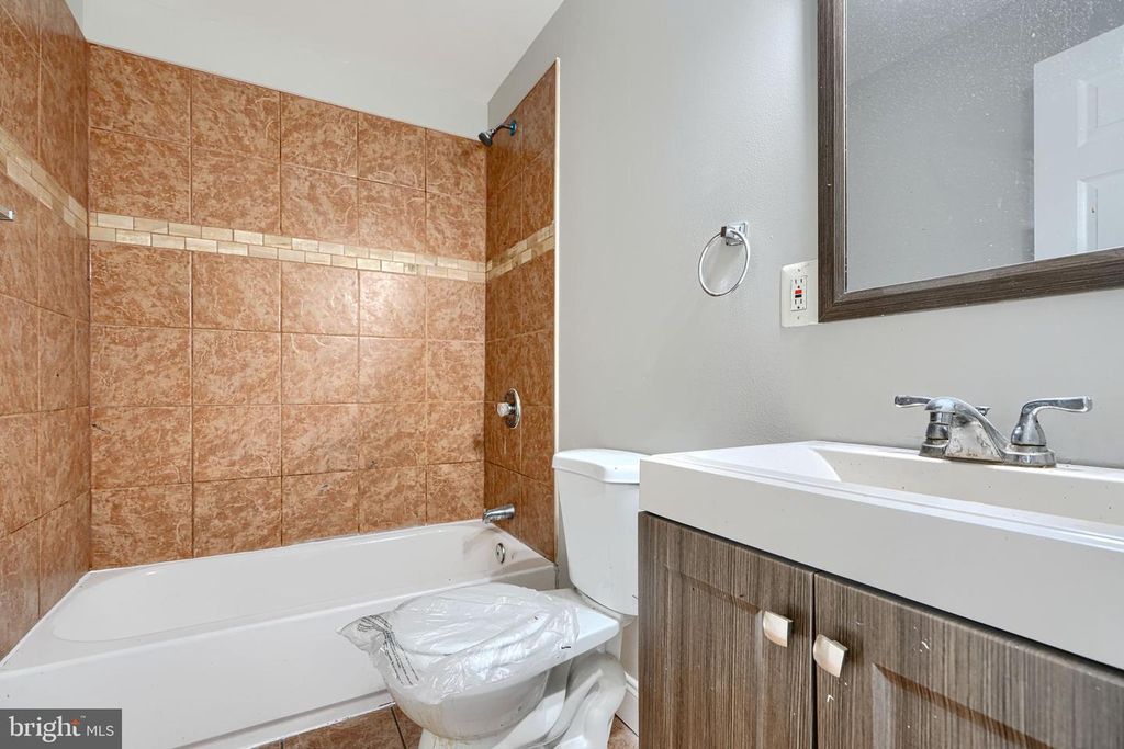 Image 11 of property listing at 30 E 25TH ST, Baltimore, MD 21218