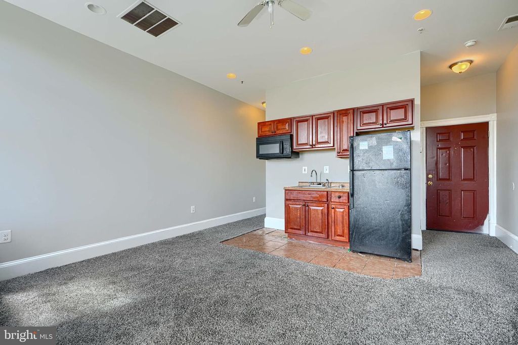 Image 5 of property listing at 30 E 25TH ST, Baltimore, MD 21218