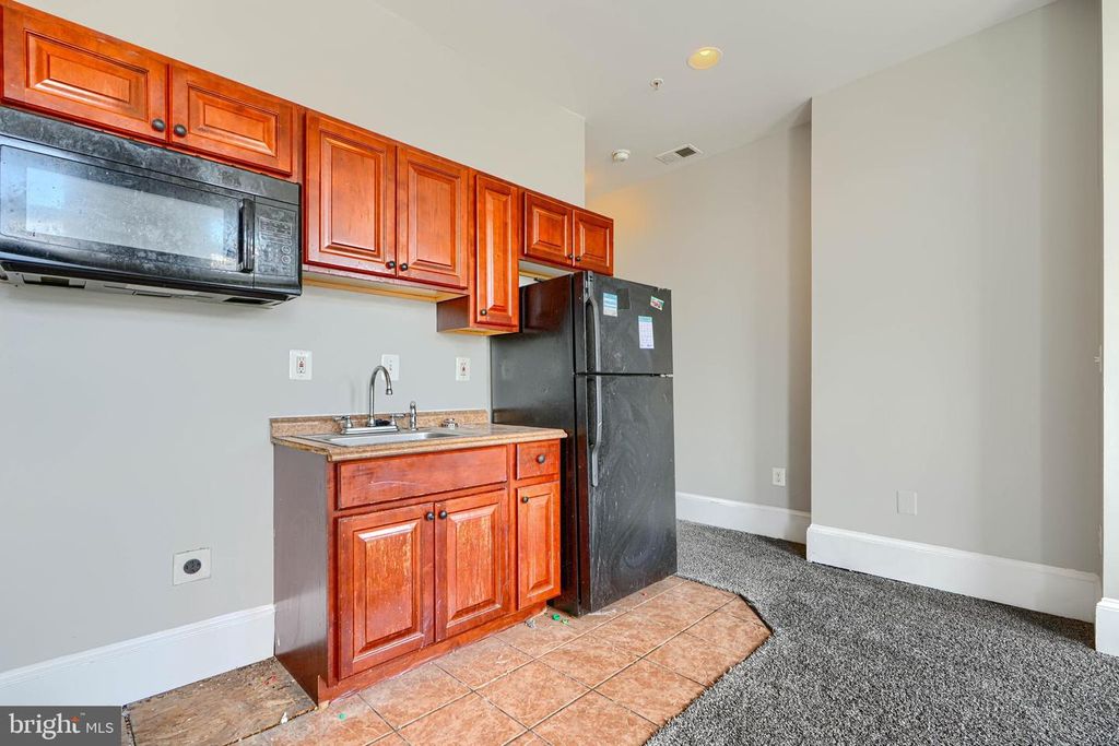 Image 7 of property listing at 30 E 25TH ST, Baltimore, MD 21218