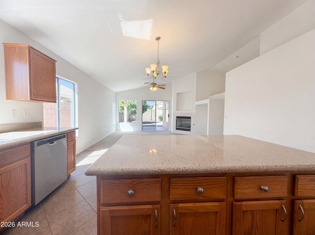 9248 E LOBO Avenue, Mesa, AZ 85209