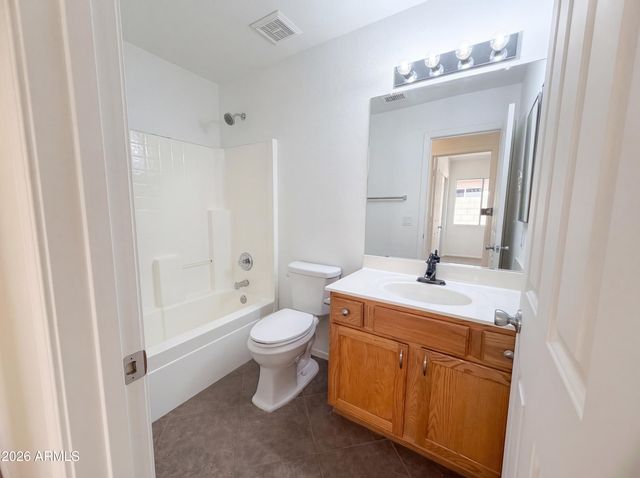 9248 E LOBO Avenue, Mesa, AZ 85209