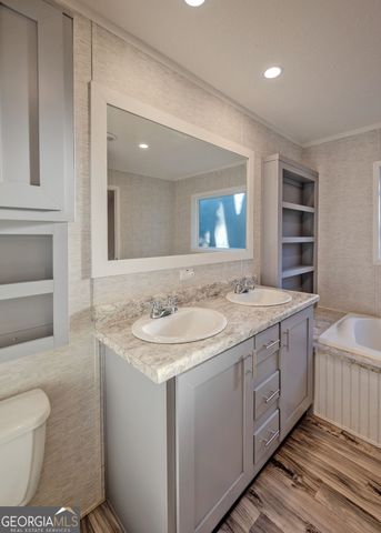 40 Spout Springs Court, Hartwell, GA 30643