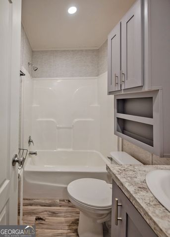 40 Spout Springs Court, Hartwell, GA 30643