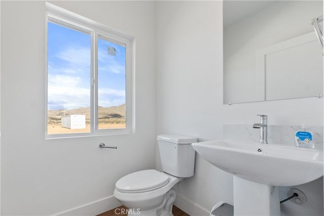 11725 Lagartijo Drive, Apple Valley, CA 92308