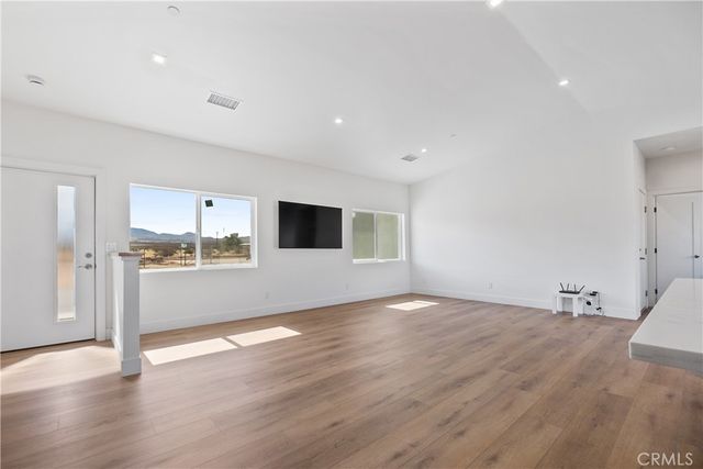 11725 Lagartijo Drive, Apple Valley, CA 92308