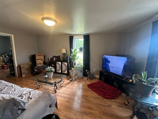 710 5th Street W, Davenport, IA 52802