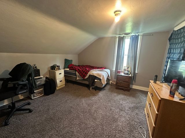 710 5th Street W, Davenport, IA 52802