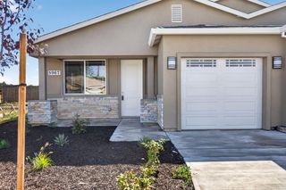 5967 Cortes Ct #B, Sacramento, CA 95824