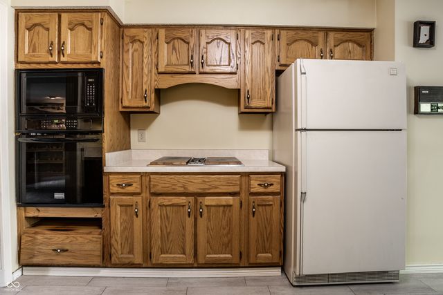 4014 S Creekside Drive, New Palestine, IN 46163