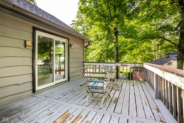 4014 S Creekside Drive, New Palestine, IN 46163
