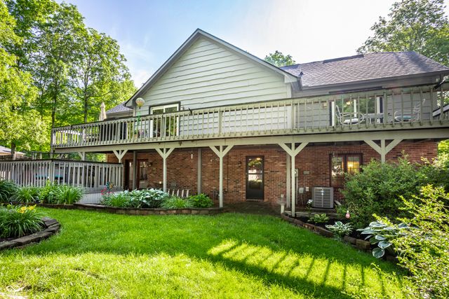 4014 S Creekside Drive, New Palestine, IN 46163