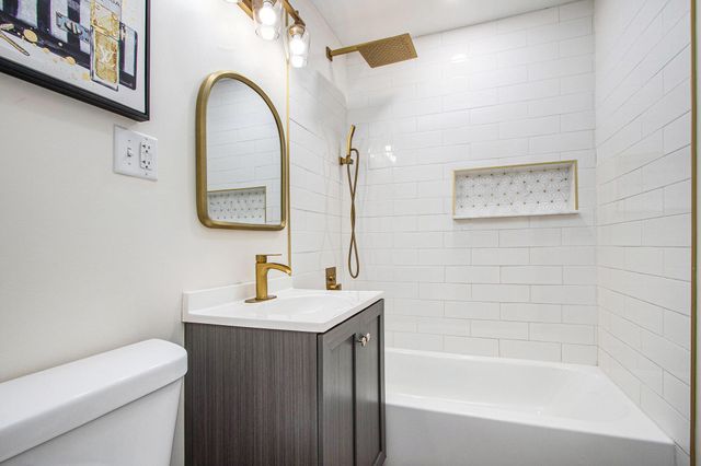 1121 Dekalb Street, Gary, IN 46403