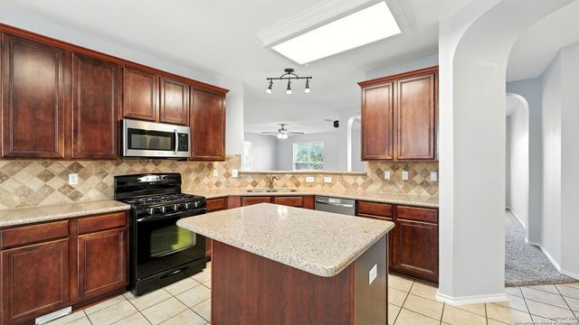 15107 Wingheart, San Antonio, TX 78253