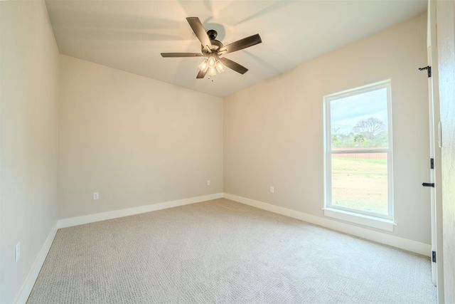 2941 E Carrie Ln, Longview, TX 75605