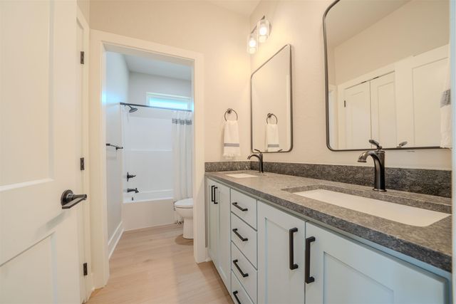 2941 E Carrie Ln, Longview, TX 75605