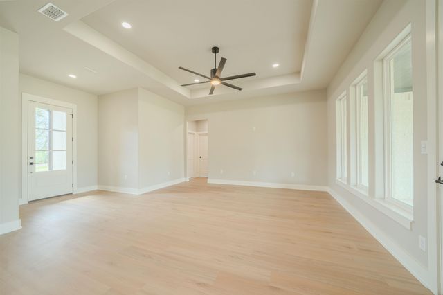 2941 E Carrie Ln, Longview, TX 75605