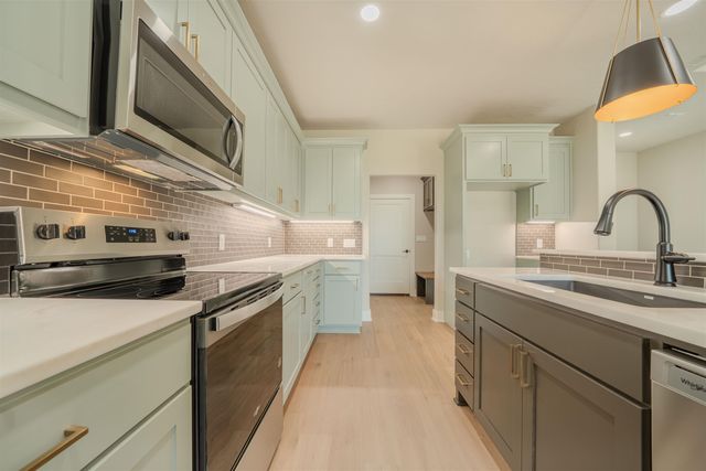 2941 E Carrie Ln, Longview, TX 75605