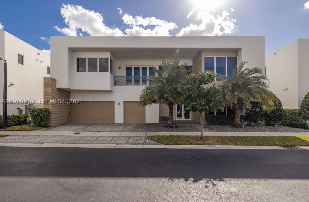 10250 NW 75th Ter, Doral, FL 33178