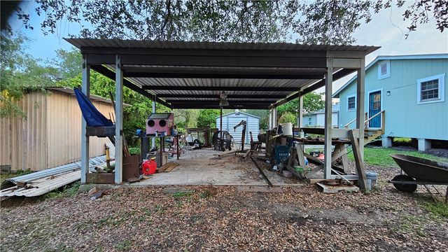 10200 Shane Dr, Corpus Christi, TX 78410