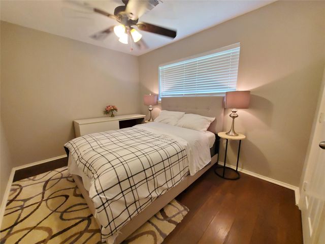 8815 Bellaire Boulevard, Houston, TX 77036