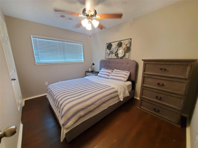 8815 Bellaire Boulevard, Houston, TX 77036