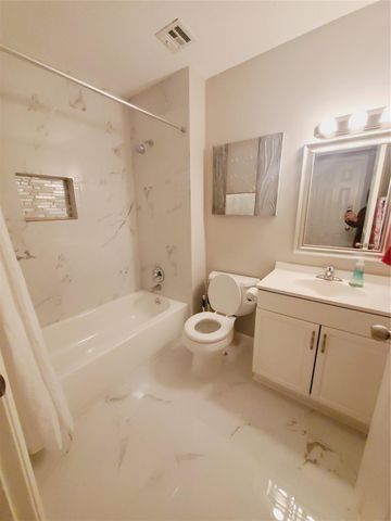 8815 Bellaire Boulevard, Houston, TX 77036