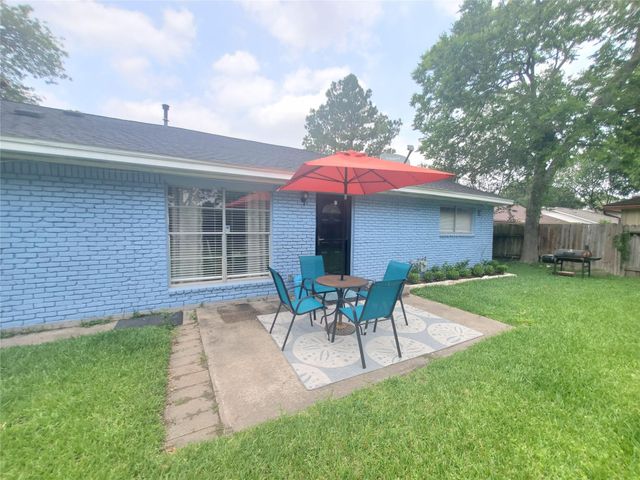 8815 Bellaire Boulevard, Houston, TX 77036