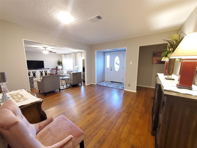 8815 Bellaire Boulevard, Houston, TX 77036