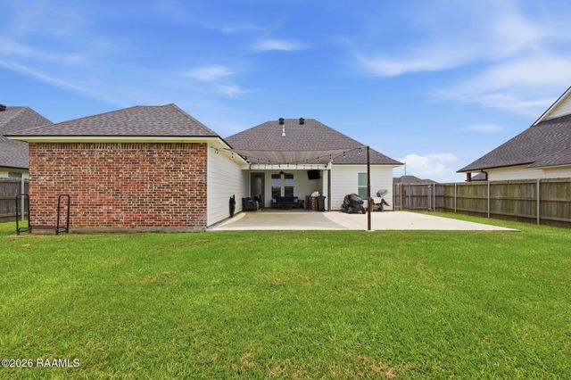 106 Fox Hill Road, Youngsville, LA 70592