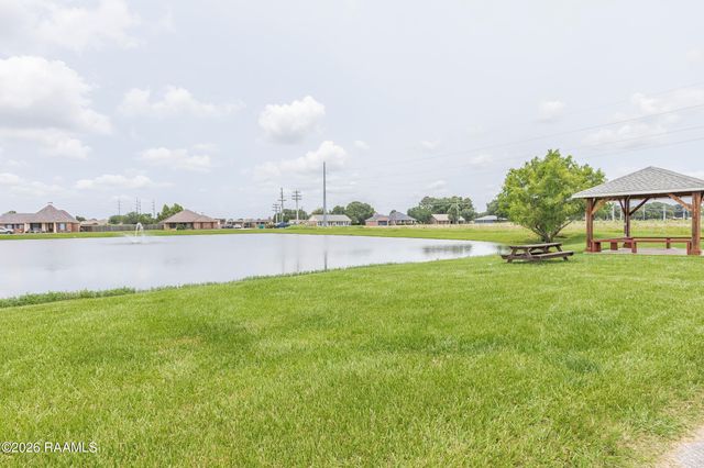 106 Fox Hill Road, Youngsville, LA 70592