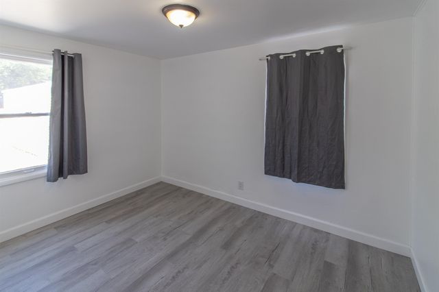 6111 N Alberta St, Spokane, WA 99205