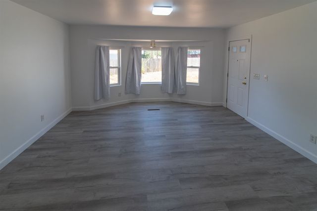 6111 N Alberta St, Spokane, WA 99205