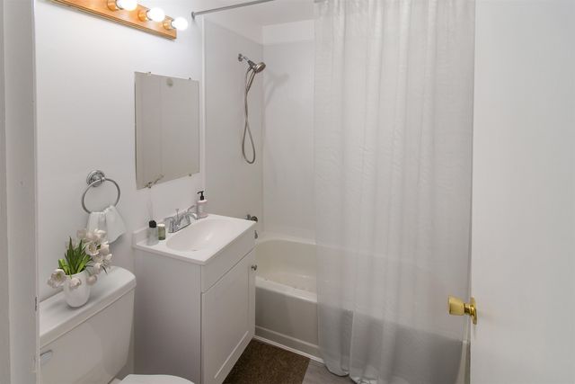 6111 N Alberta St, Spokane, WA 99205