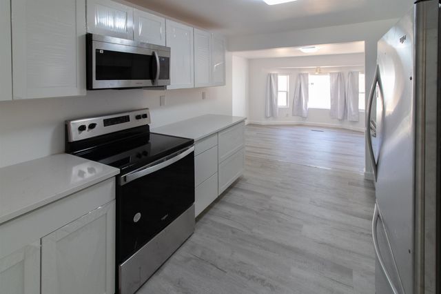 6111 N Alberta St, Spokane, WA 99205