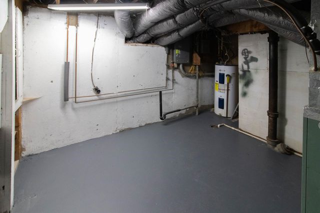 6111 N Alberta St, Spokane, WA 99205