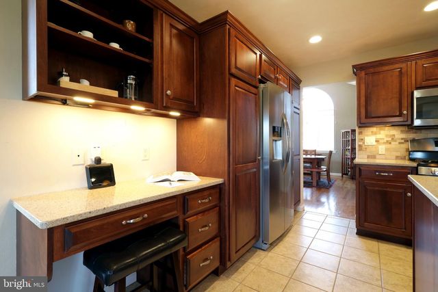 128 WAYPOINT CIR, State College, PA 16801