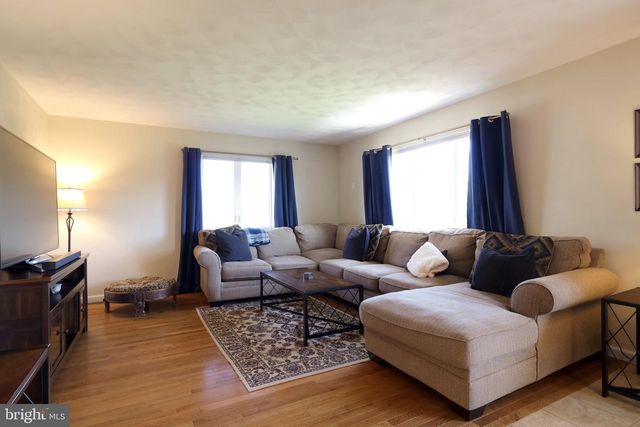 128 WAYPOINT CIR, State College, PA 16801