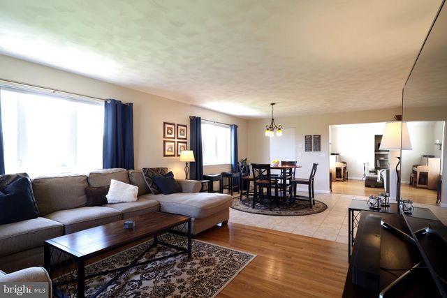 128 WAYPOINT CIR, State College, PA 16801