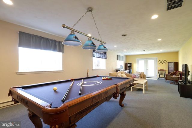 128 WAYPOINT CIR, State College, PA 16801