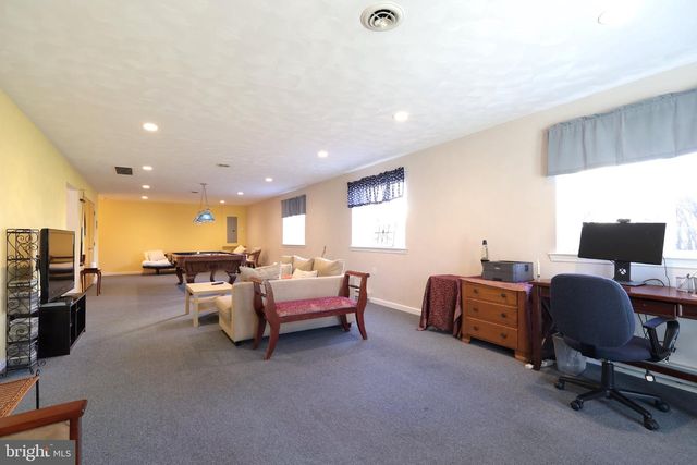 128 WAYPOINT CIR, State College, PA 16801