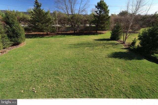 128 WAYPOINT CIR, State College, PA 16801